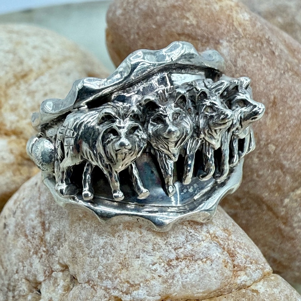 Native American Sterling Silver Wolf Pack 3D Statement Ring – Size 9.5 & 10 NWOT
